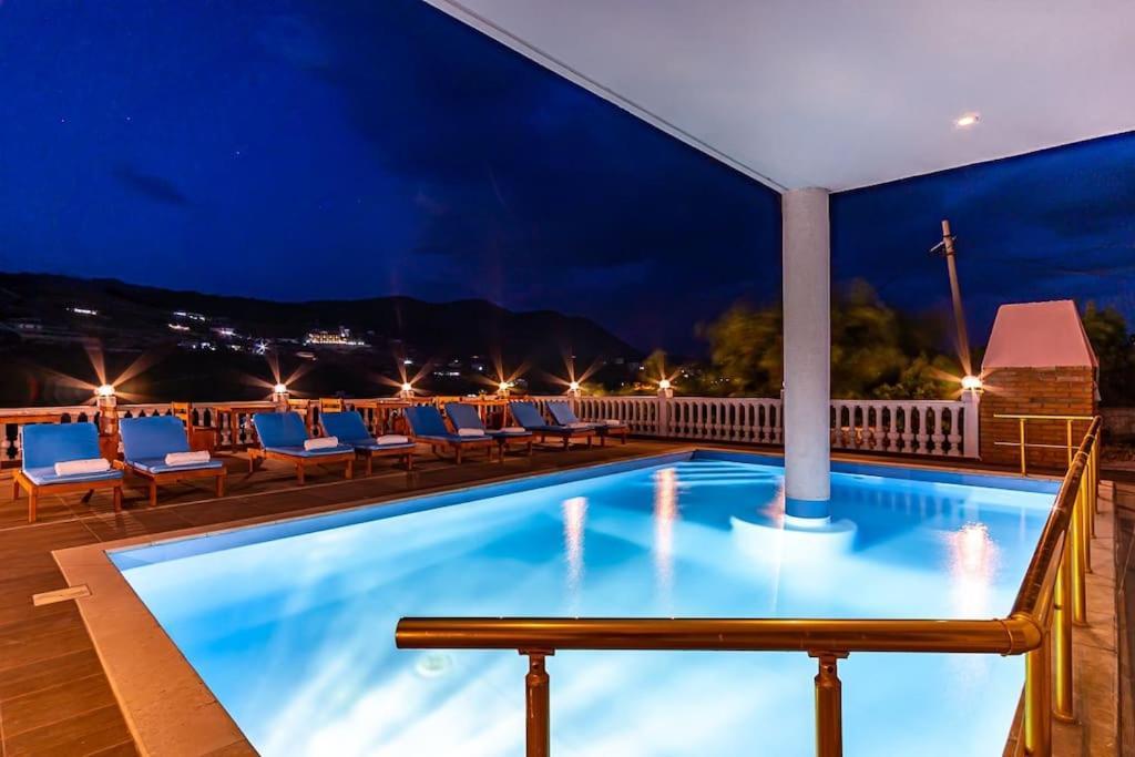 Leilighet Luxury 2 - Goro W Pool, Parking And Himare